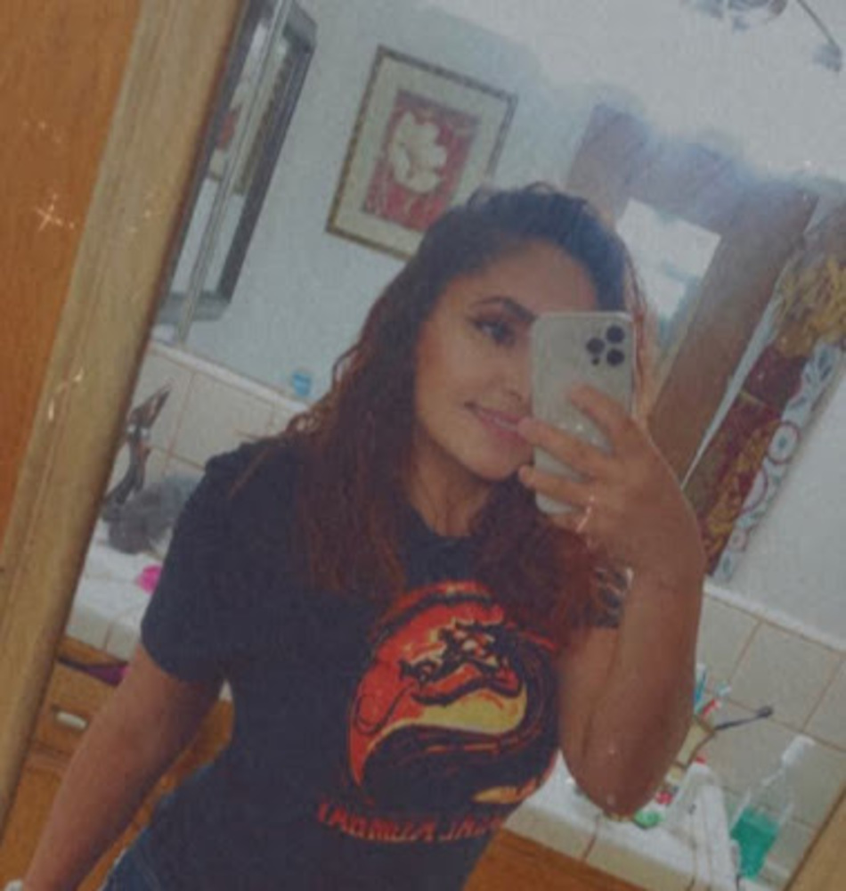 Meet your Posher, Leticia